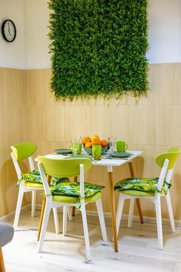לבוב Bv Apartments Green מראה חיצוני תמונה